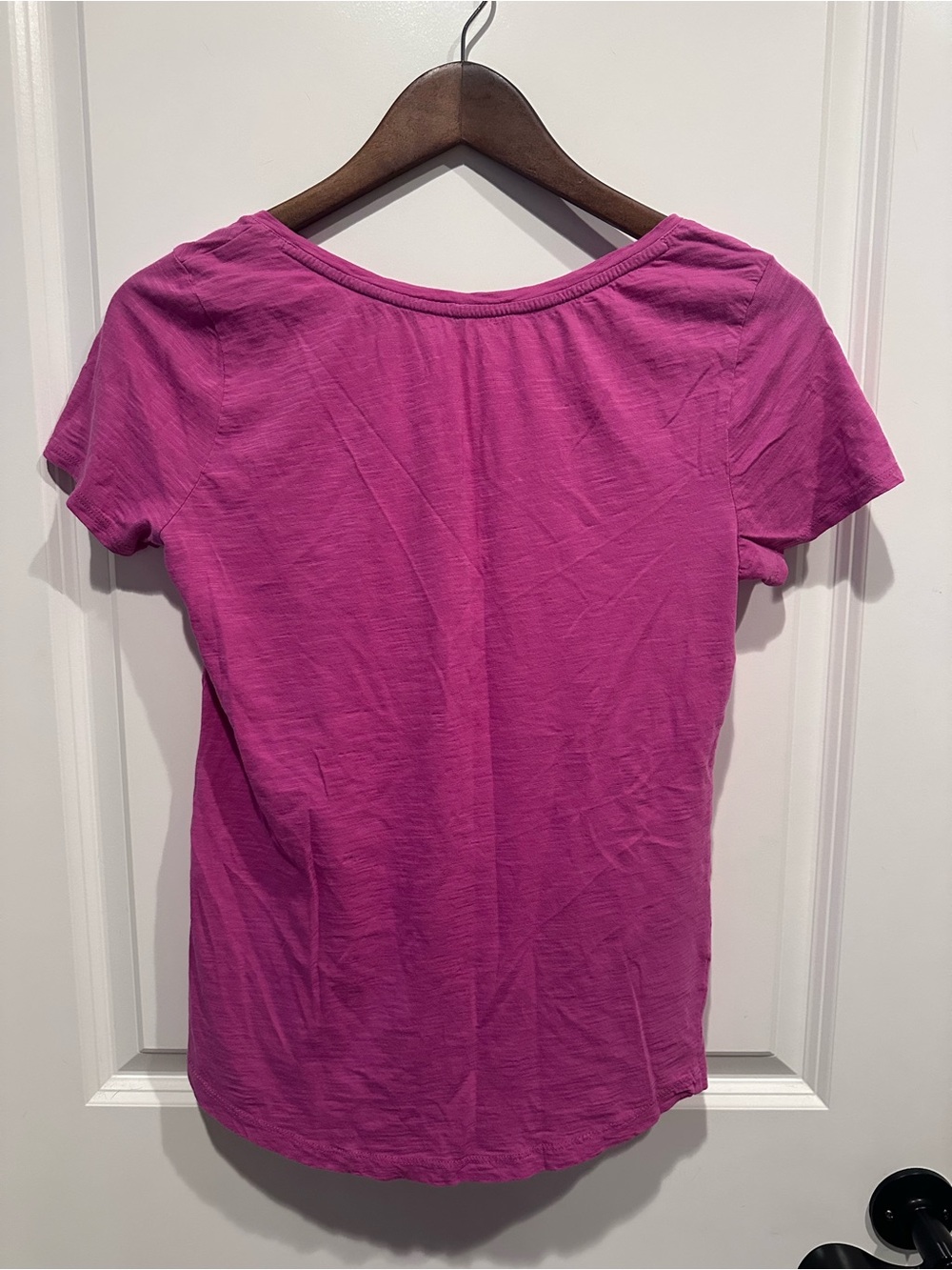 LOFT Magenta V-Neck Short Sleeve Tee - Picture 3 of 4